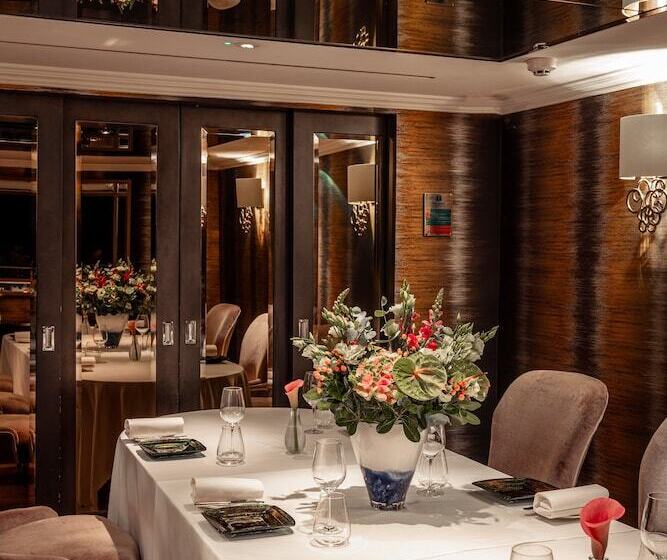 Althoff St James S Hotel & Club London