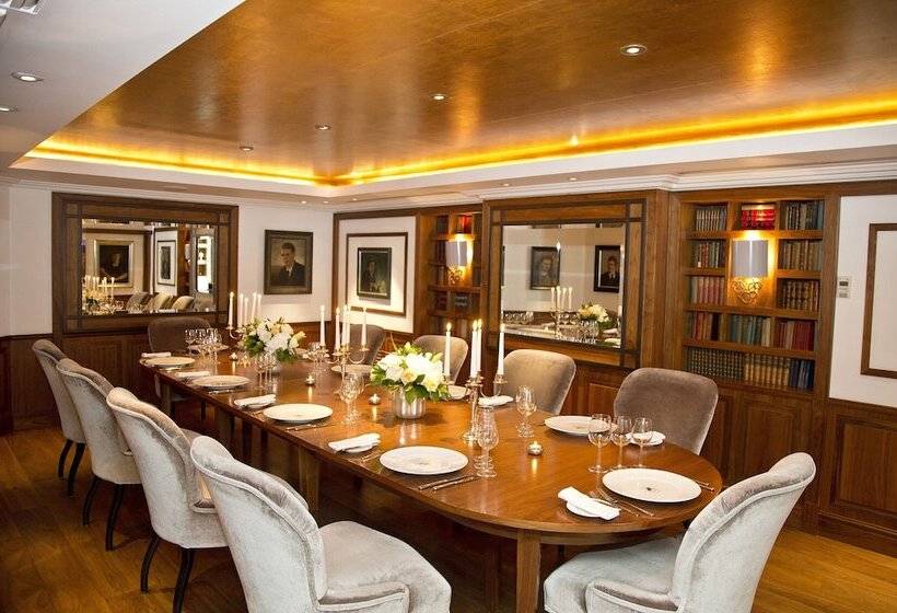 Althoff St James S Hotel & Club London