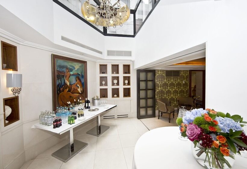 Althoff St James S Hotel & Club London