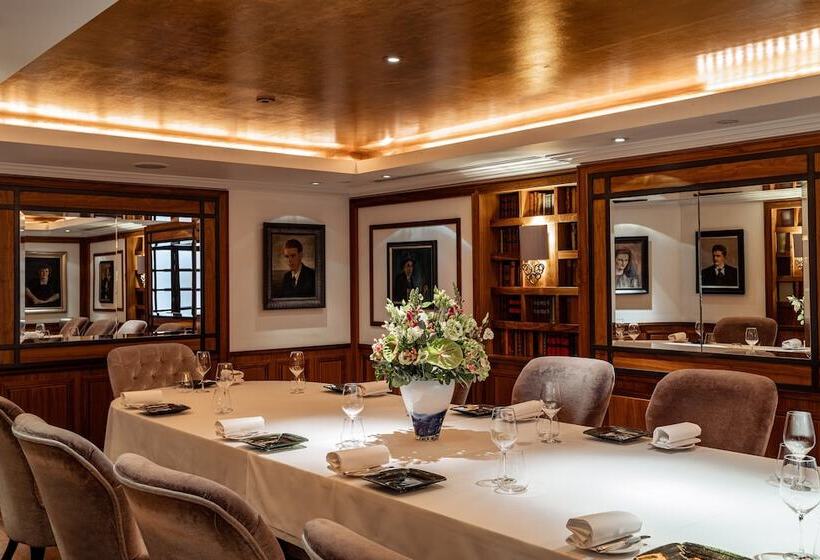 Althoff St James S Hotel & Club London