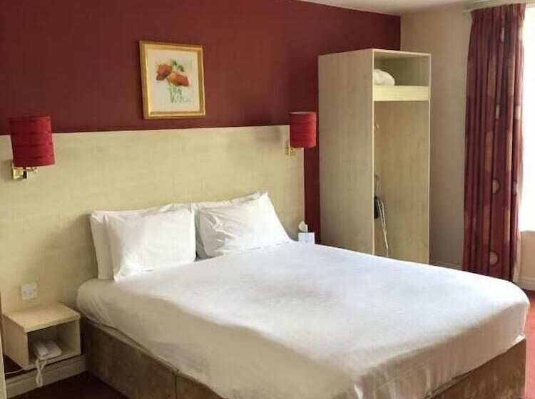 בית מלון כפרי Stafford South Hatherton House