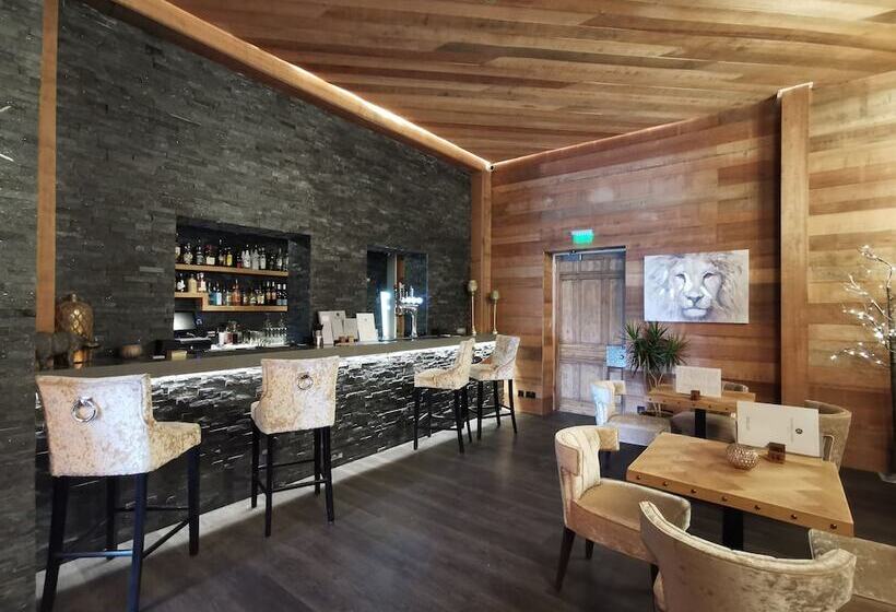 Stanhill Court Hotel, A Member Of Radisson Individuals