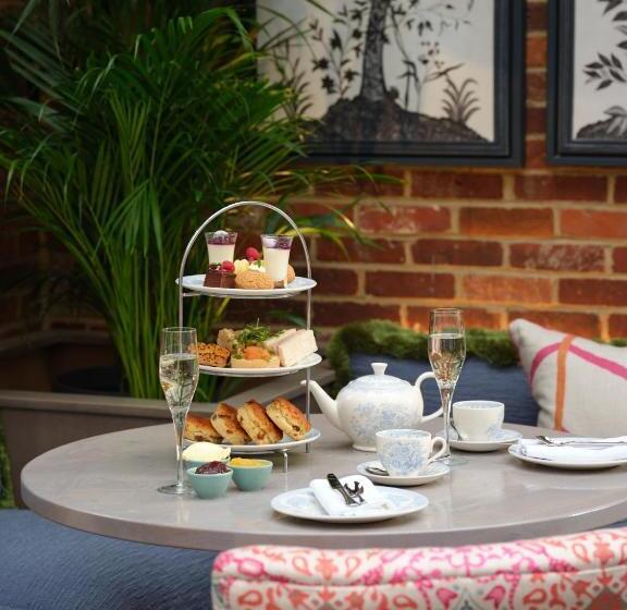 Отель Stanwell House