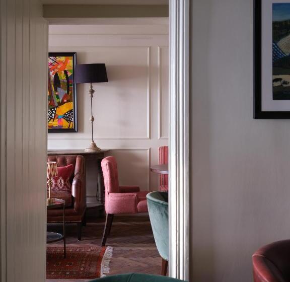 Отель Stanwell House