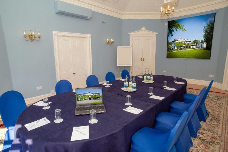 Отель Statham Lodge