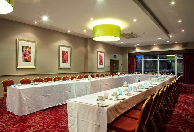 فندق Stourport Manor