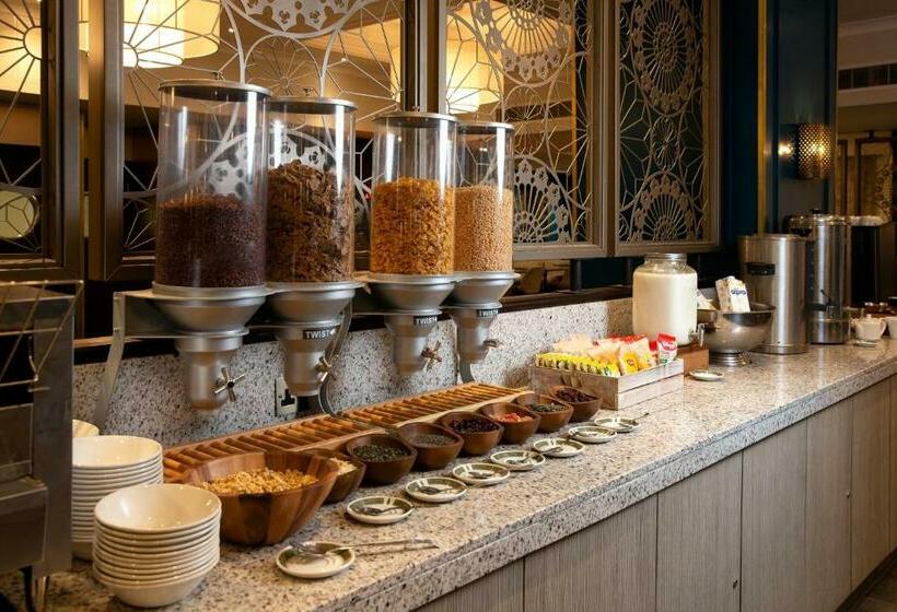 Отель Tavistock