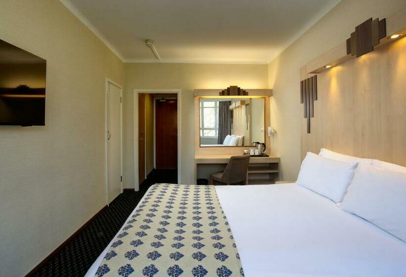 Отель Tavistock