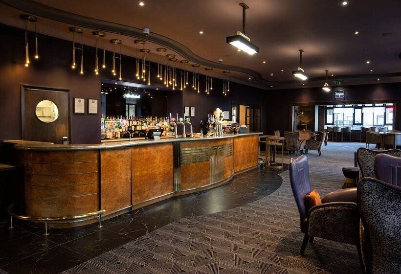 Отель Tavistock