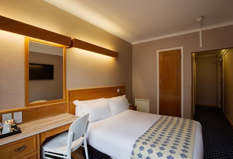 Отель Tavistock