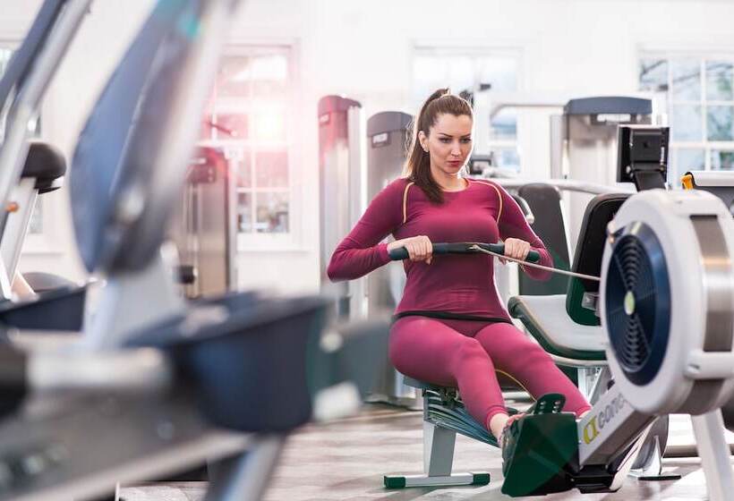 فندق Thainstone House