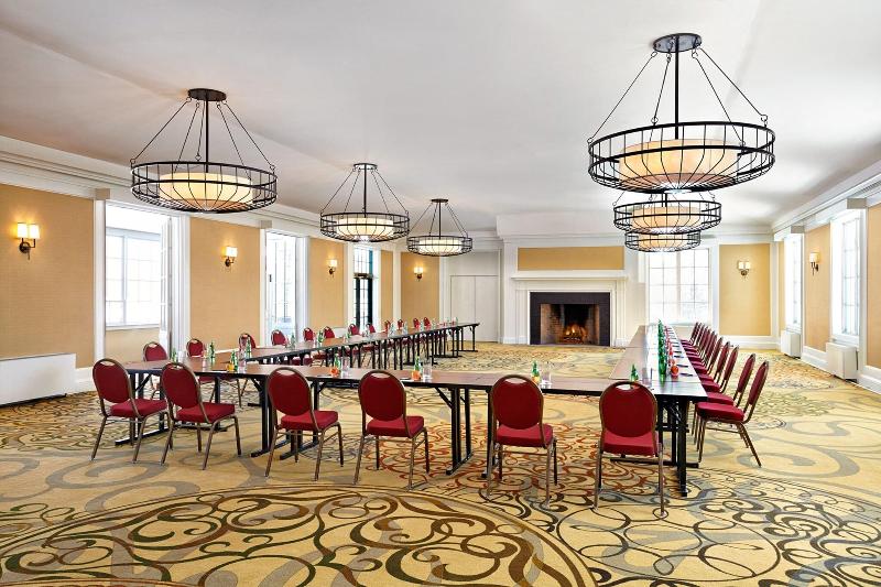 Отель The Algonquin Resort St. Andrews Bythesea, Autograph Collection