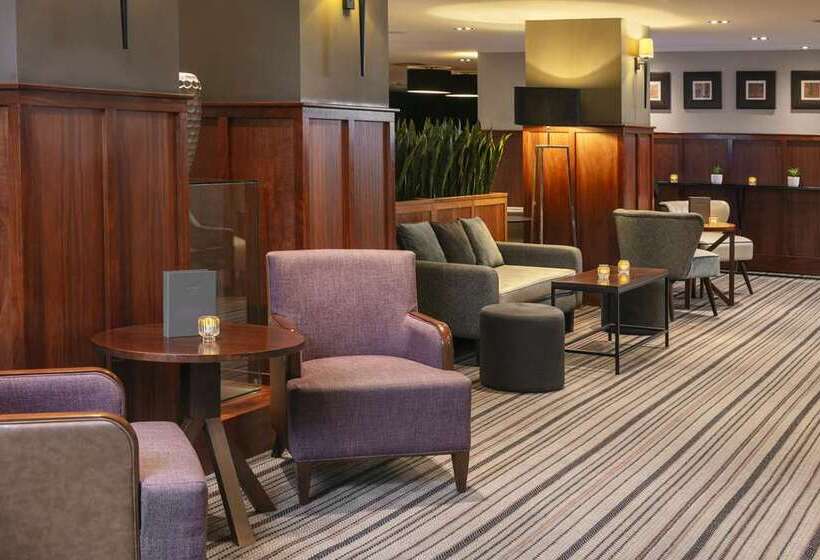 ホテル The Doubletree By Hilton Stratford Upon Avon