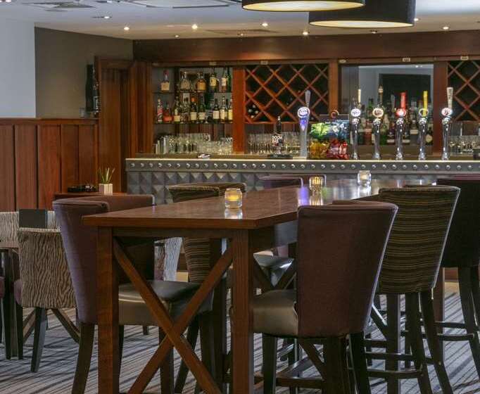 ホテル The Doubletree By Hilton Stratford Upon Avon