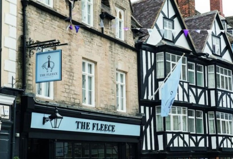 בית מלון כפרי The Fleece At Cirencester