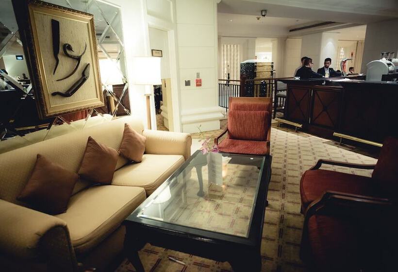 בית מלון כפרי The Great Duke Phnom Penh