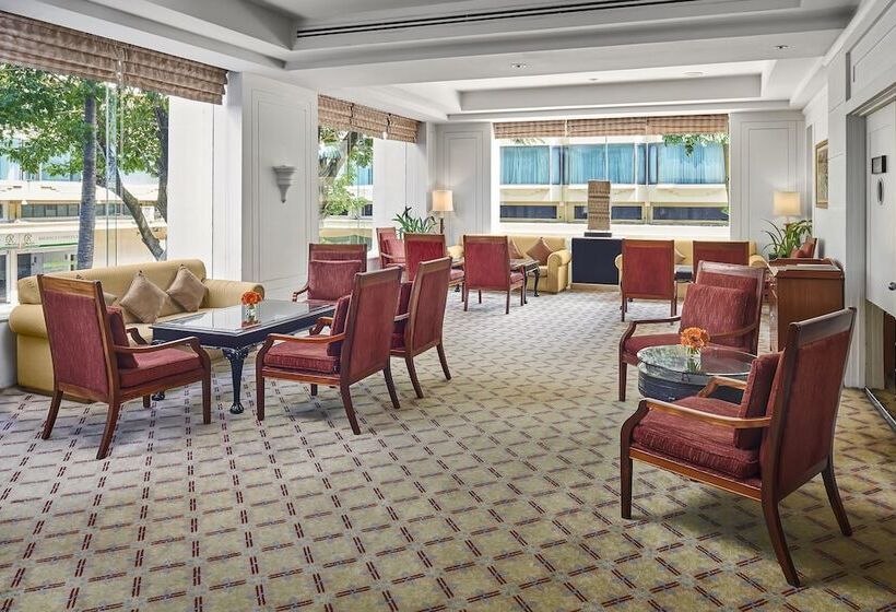 בית מלון כפרי The Great Duke Phnom Penh