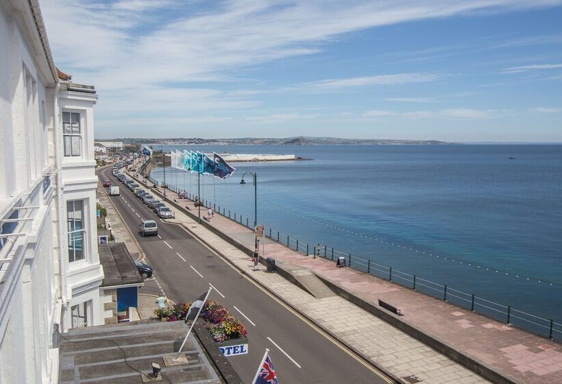 בית מלון כפרי The Queens