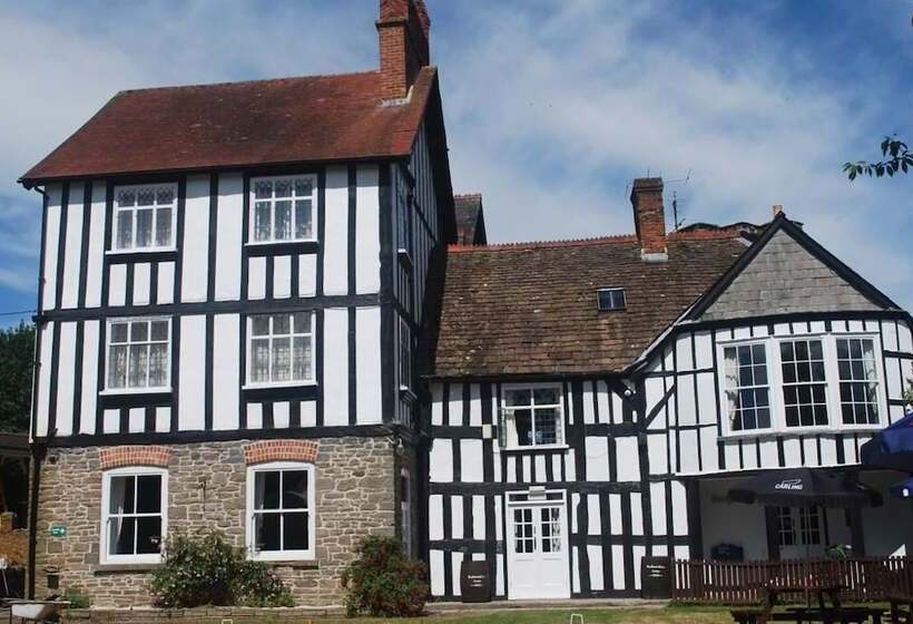 فندق The Radnorshire Arms