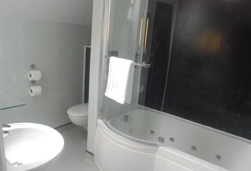 فندق The Radnorshire Arms