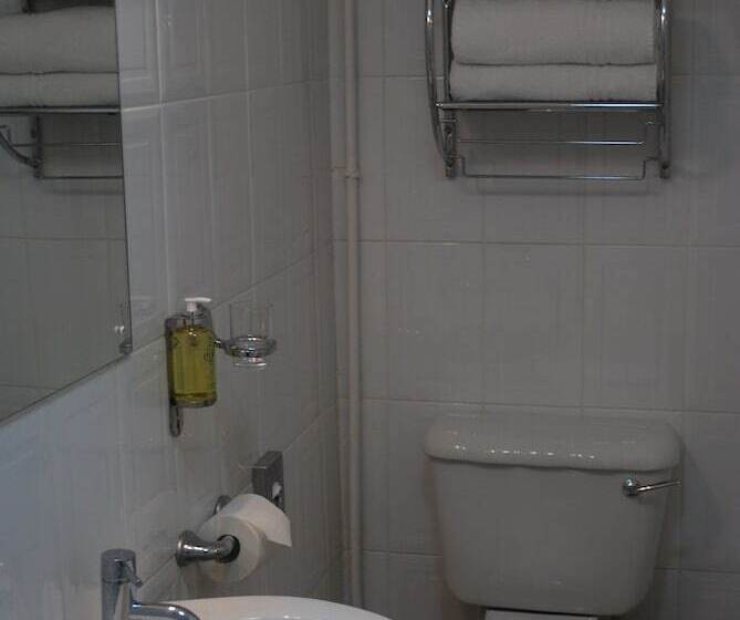 فندق The Radnorshire Arms