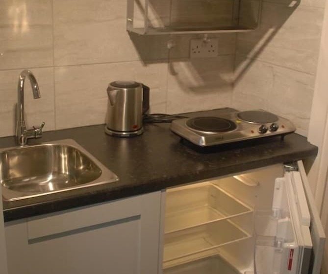 فندق The Radnorshire Arms