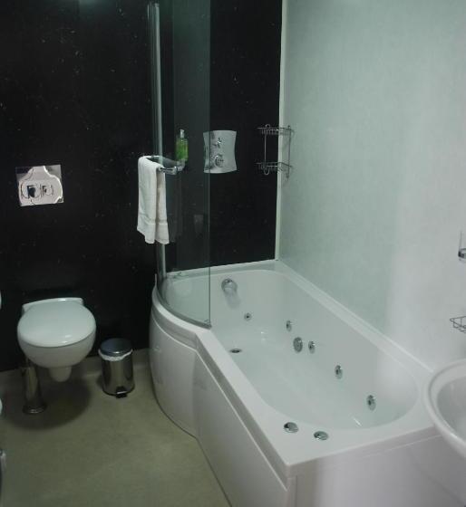 فندق The Radnorshire Arms