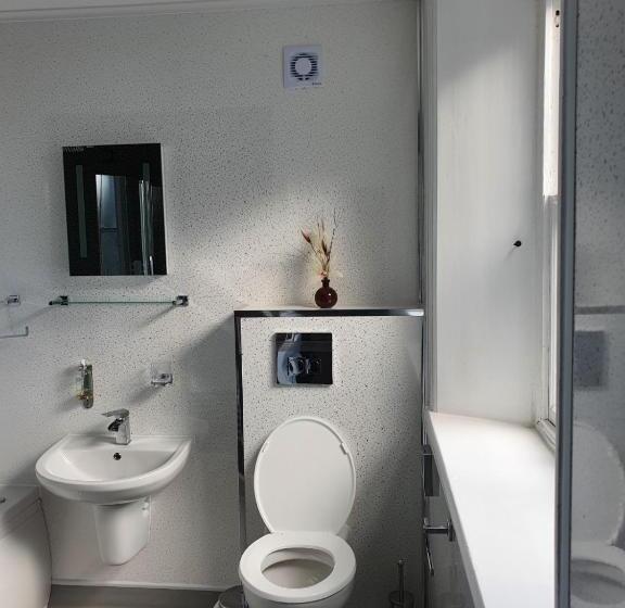 فندق The Radnorshire Arms