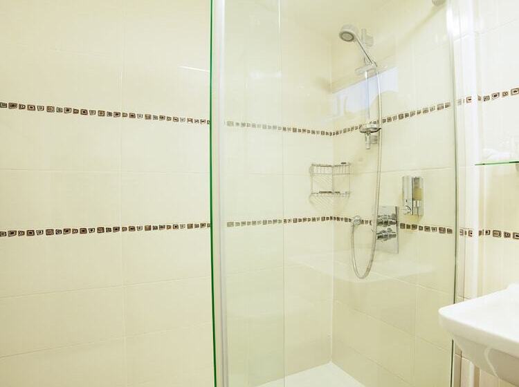 ホテル Ravensworth