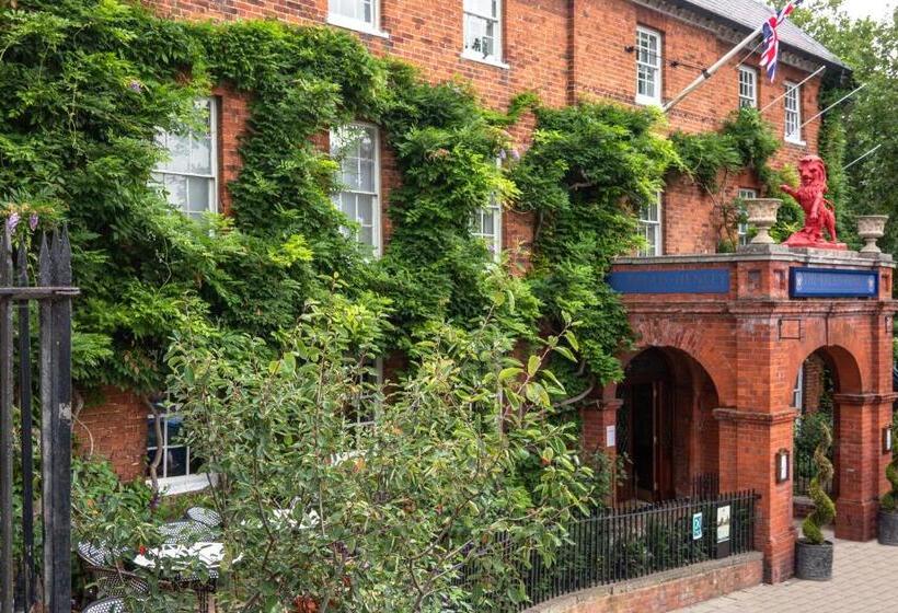 Отель The Relais Henley