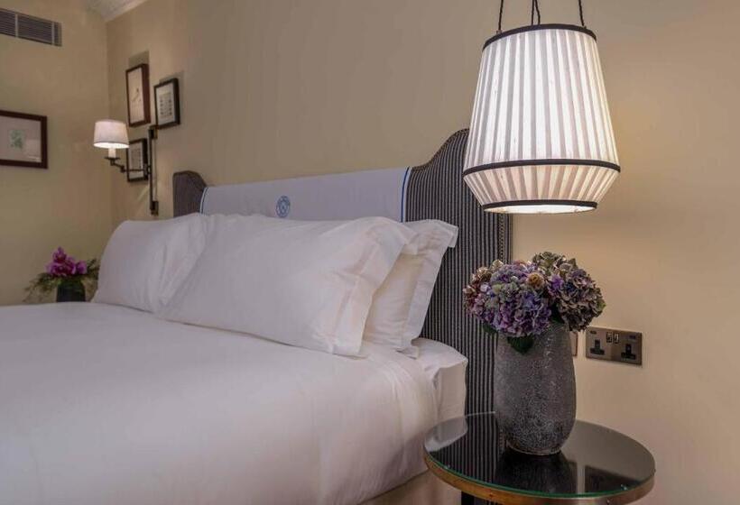 Отель The Relais Henley