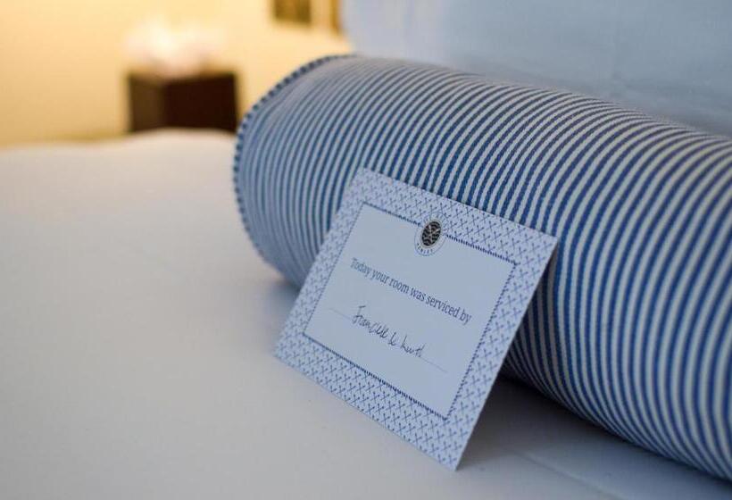 Отель The Relais Henley