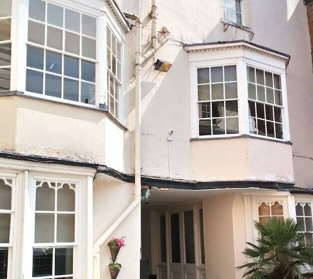 호텔 The Rose And Crown