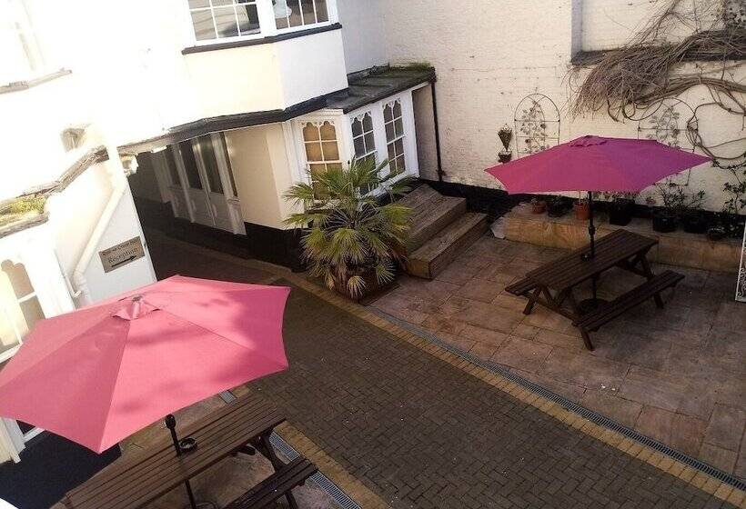 호텔 The Rose And Crown