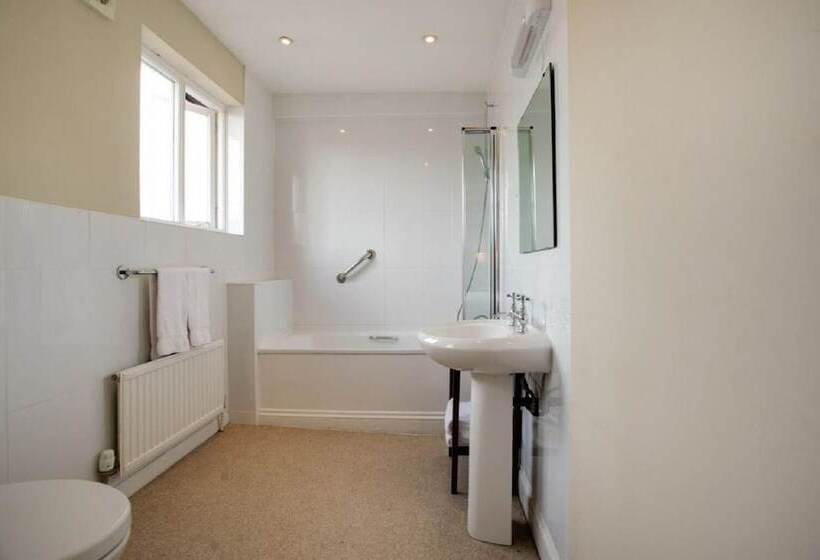 호텔 The Rose And Crown