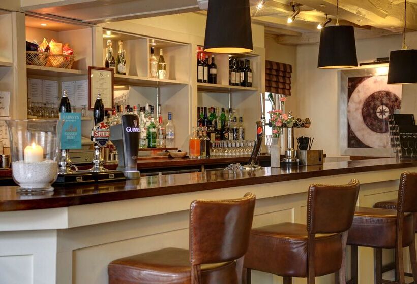 酒店 The Rose & Crown