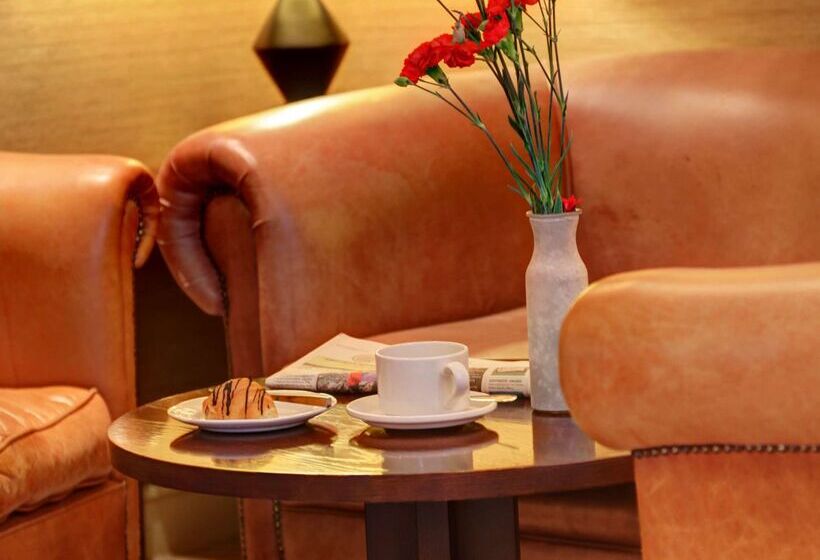 酒店 The Rose & Crown