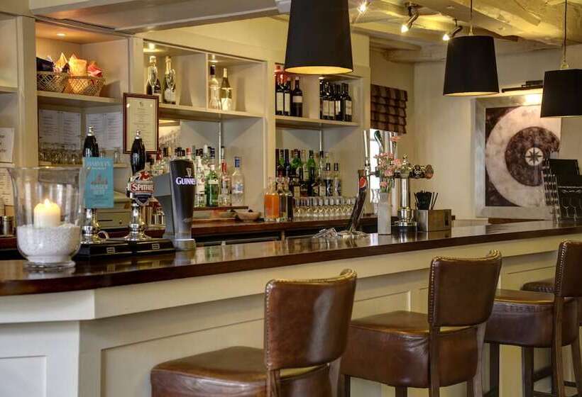 酒店 The Rose & Crown