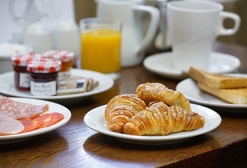 酒店 The Rose & Crown