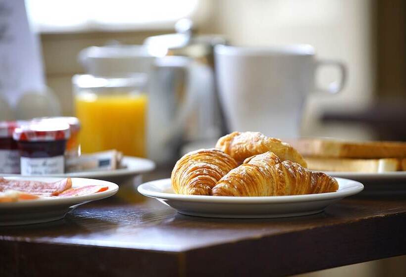 酒店 The Rose & Crown