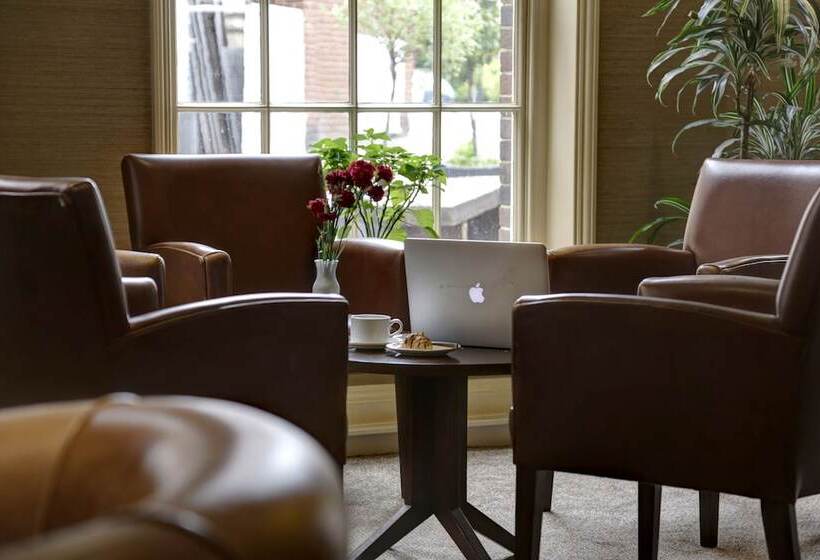 酒店 The Rose & Crown