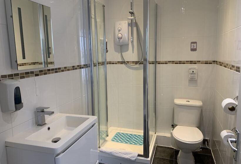 ホテル The Royal Clarence