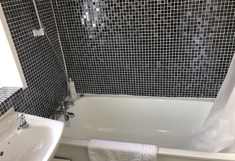 ホテル The Royal Clarence