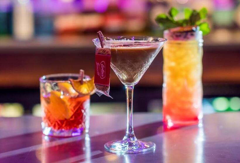 酒店 The Royal & Fortescue