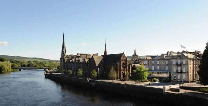 فندق The Royal George