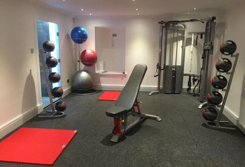 فندق The Royal George