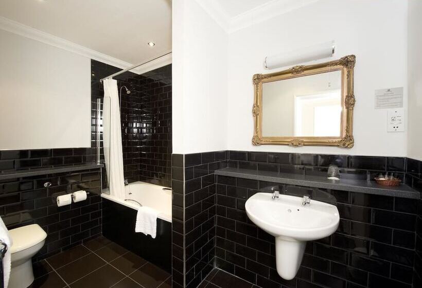 فندق The Royal George