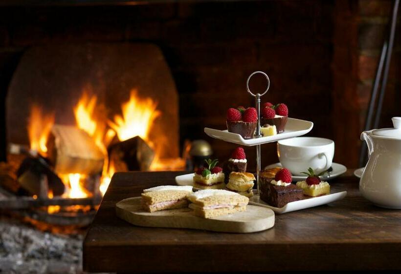 酒店 The Royal Oak, Yattendon