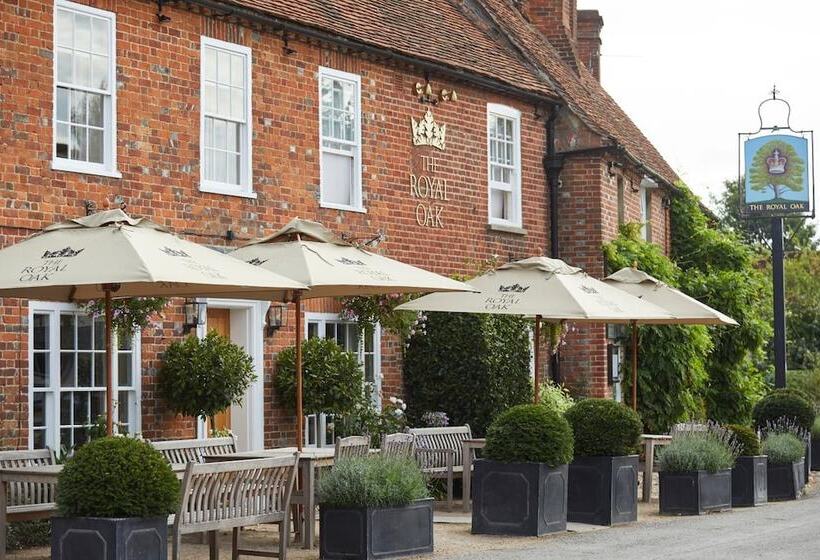 酒店 The Royal Oak, Yattendon