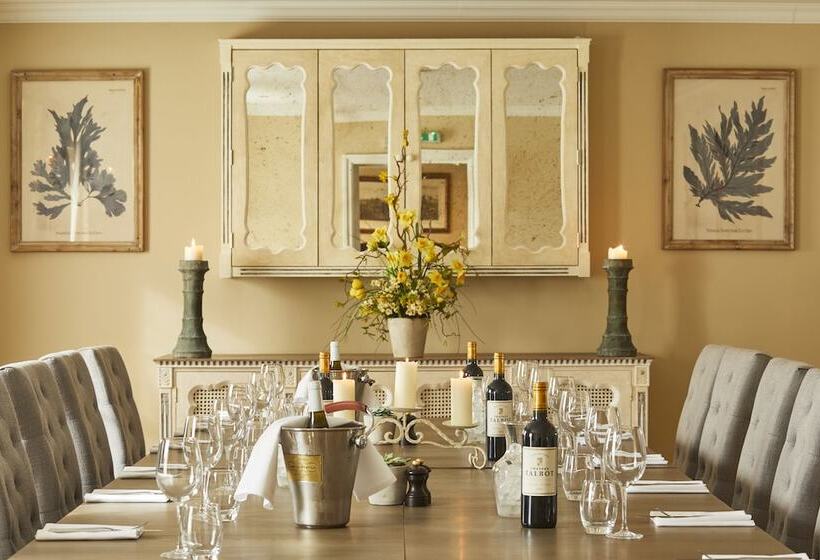 فندق The Royal Oak, Yattendon